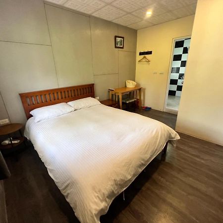 Golden flower Homestay Yuli Eksteriør billede