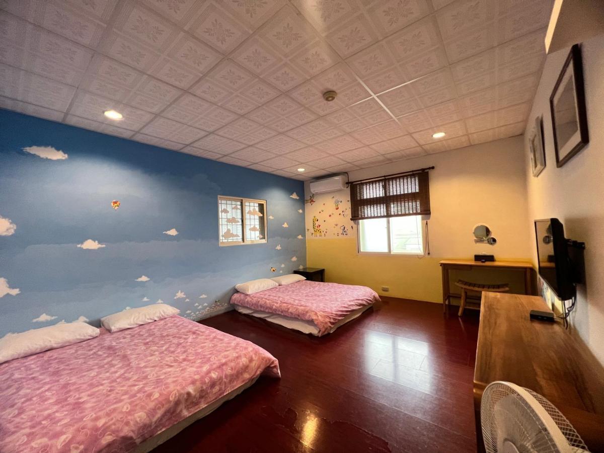 Golden flower Homestay Yuli Eksteriør billede