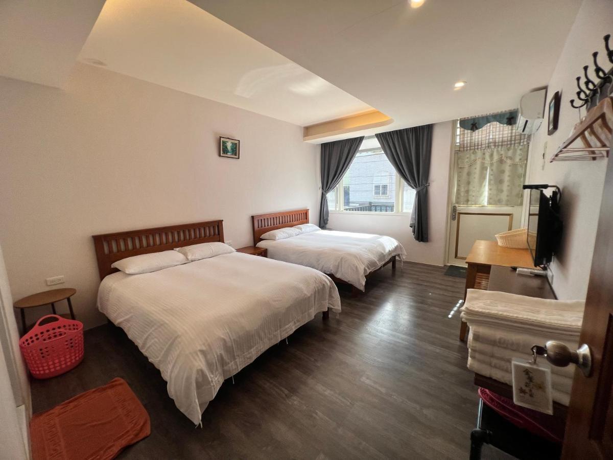 Golden flower Homestay Yuli Eksteriør billede